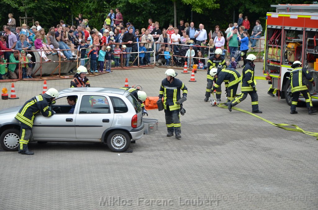 Tag der Offenen Tuer BF Koeln Weidenpesch Scheibenstr P339.JPG